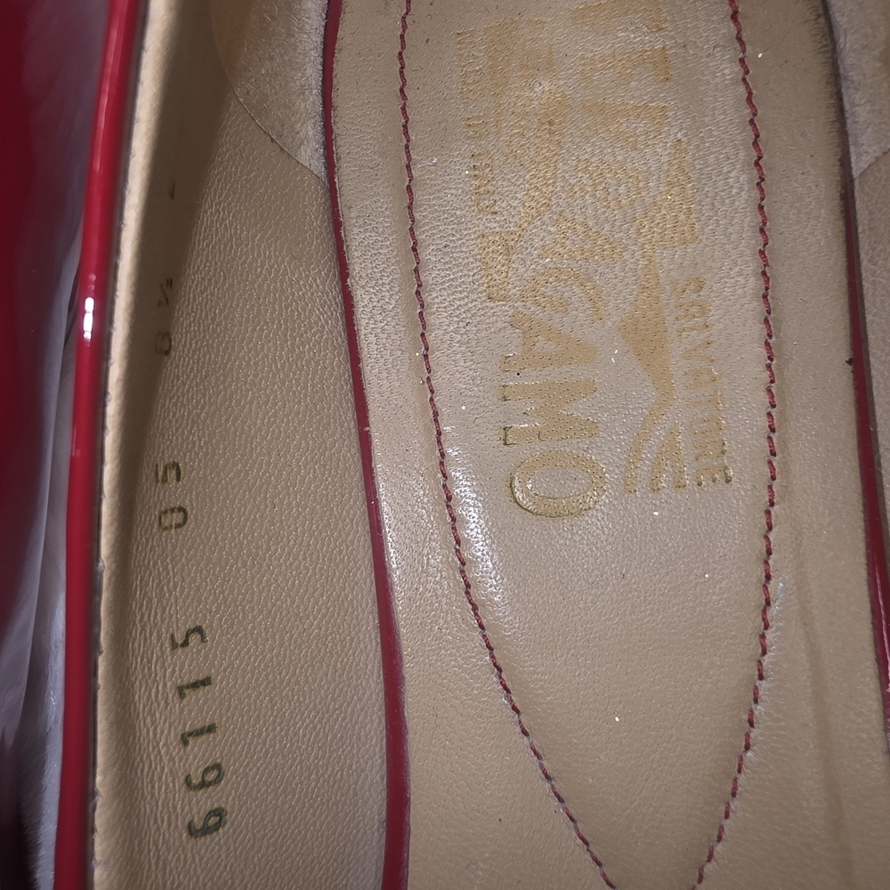 Salvatore Ferragamo Red Patent Leather Flats, 8.5C - Picture 3 of 4